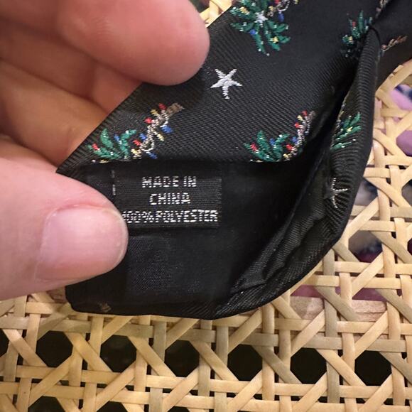 Knotty & Nice Men’s Holiday Tie with Palm Trees with Christmas Lights & Stars - Picture 8 of 8